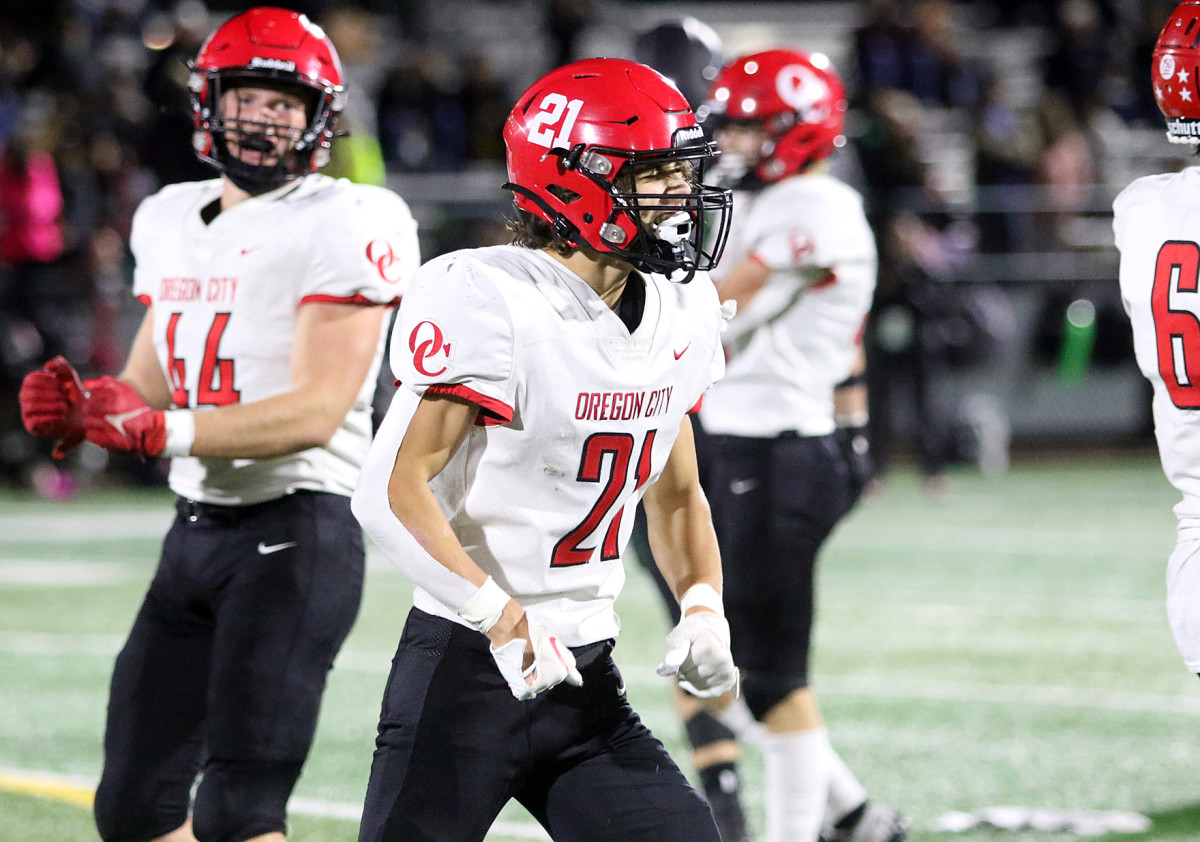 a Oregon City Tigard football Oregon September 29 2023 Dan Brood 62